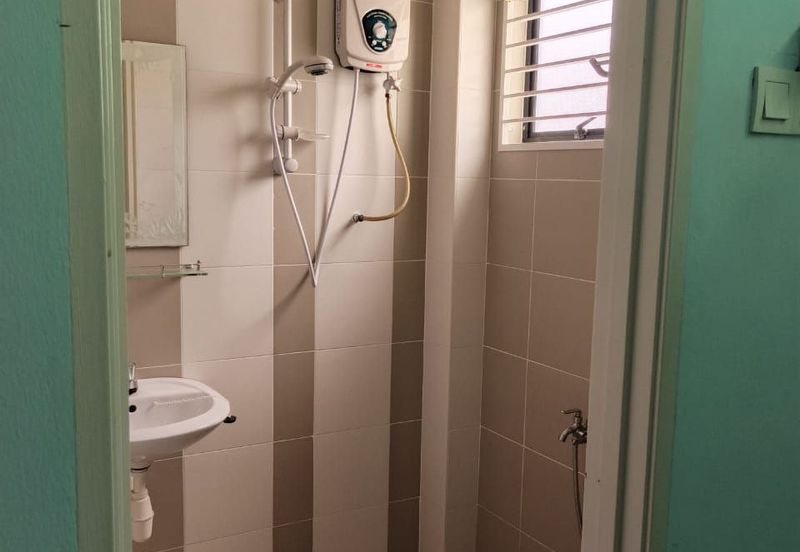 Taman Lapangan Hartamas Botani