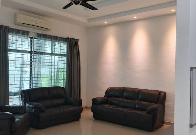 Taman Lapangan Hartamas Botani