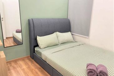 THE COVE HILLSIDE RESIDENCE