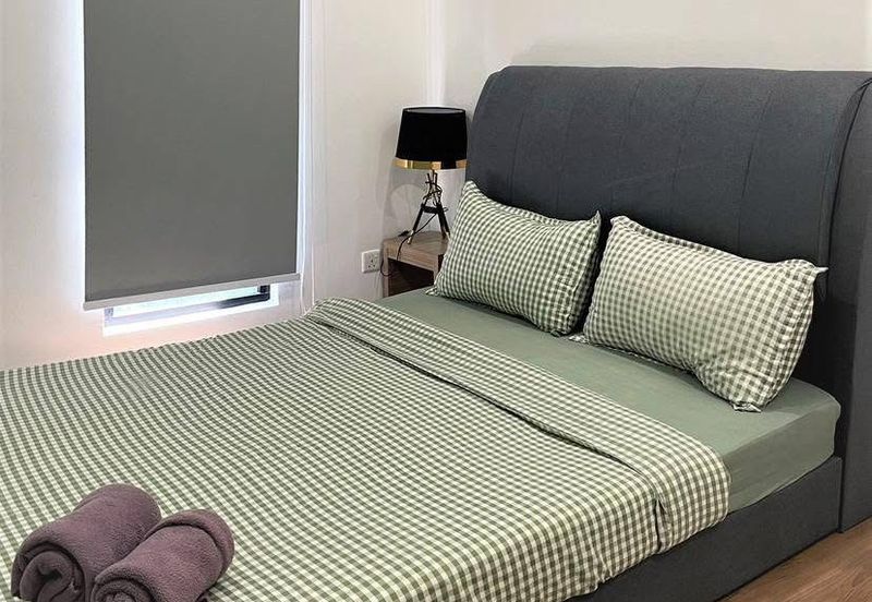 THE COVE HILLSIDE RESIDENCE