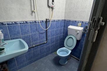 Persiaran Greenhill, Kampung Jawa