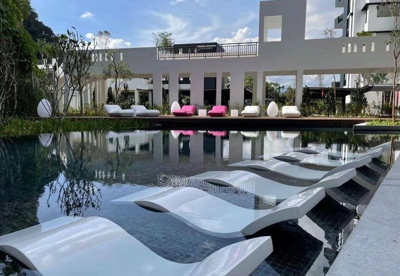 THE COVE HILLSIDE RESIDENCE