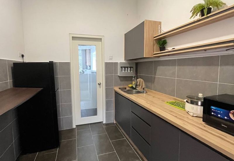 THE COVE HILLSIDE RESIDENCE