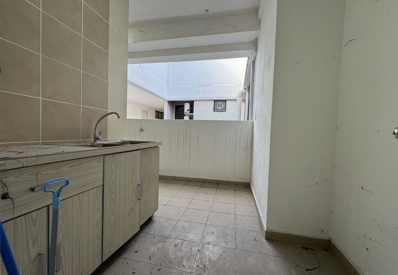 Upper East @ Tiger Lane