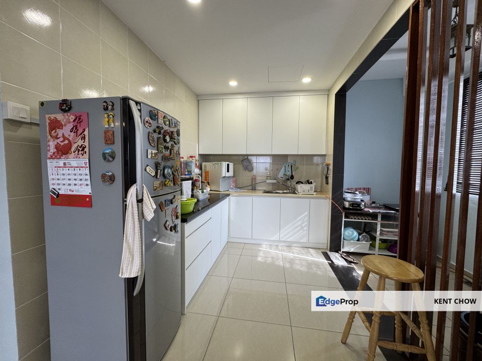 🏙️ FOR SALE 🏙️ Upper East Condominium – Corner Unit, Perak, Ipoh