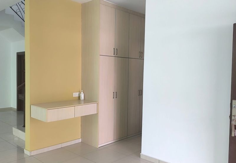 TAMAN MERU DESA PARK