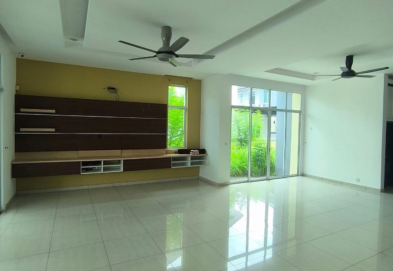 TAMAN MERU DESA PARK