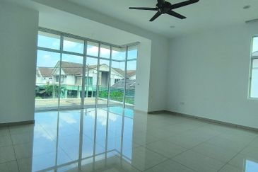 TAMAN MERU DESA PARK