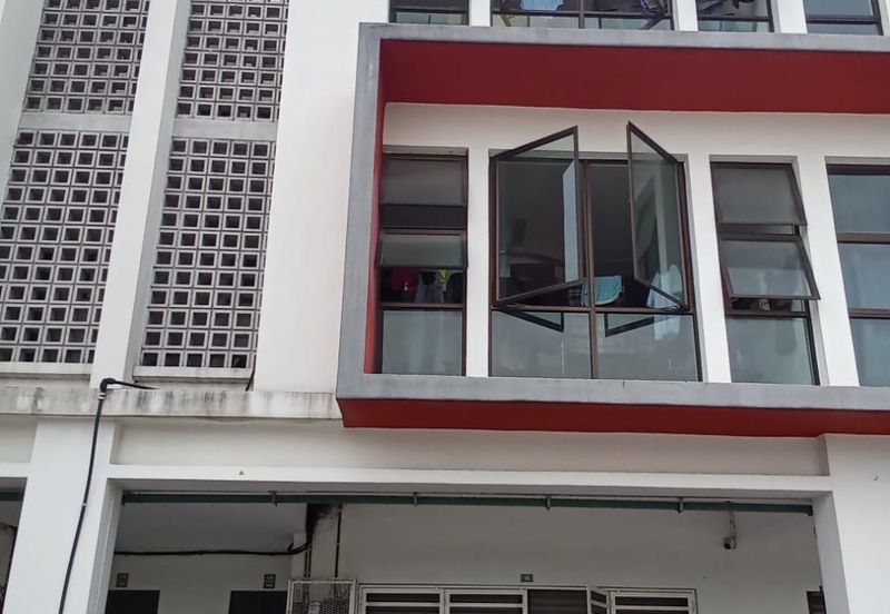 🏢 Gunung Lang 3-Storey Commercial