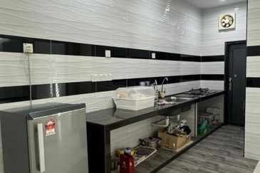 DESA LAHAT SRI -WANG