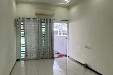 DESA LAHAT SRI -WANG