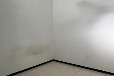 DESA LAHAT SRI -WANG