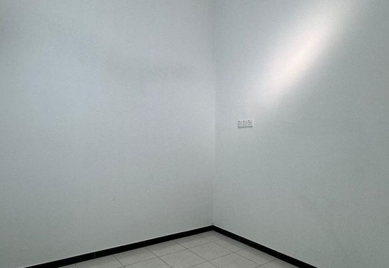 DESA LAHAT SRI -WANG