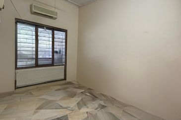 TAMAN PUTERI LINDUNGAN BULAN