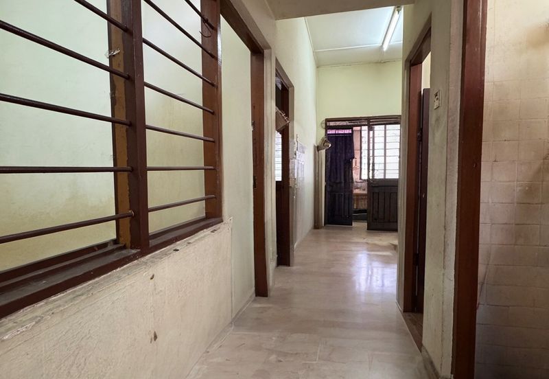 TAMAN PUTERI LINDUNGAN BULAN