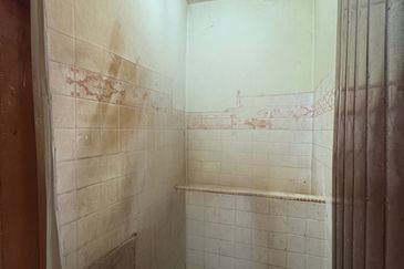 TAMAN PUTERI LINDUNGAN BULAN