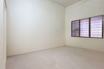 TAMAN PUTERI LINDUNGAN BULAN