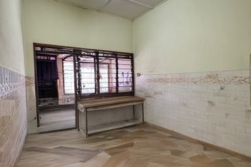 TAMAN PUTERI LINDUNGAN BULAN