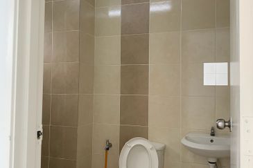 CASA RESIDENCES, CHEMOR