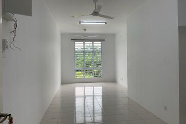 CASA RESIDENCES, CHEMOR