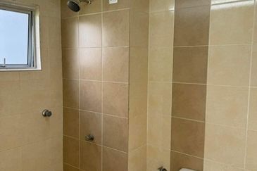 CASA RESIDENCES, CHEMOR