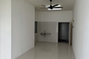 CASA RESIDENCES, CHEMOR