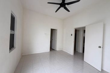 CASA RESIDENCES, CHEMOR