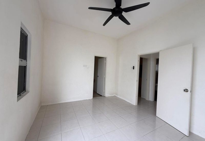 CASA RESIDENCES, CHEMOR