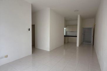 CASA RESIDENCES, CHEMOR