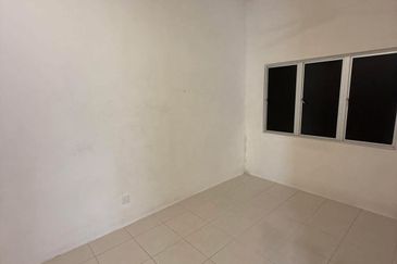 CASA RESIDENCES, CHEMOR