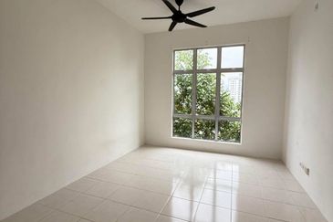 CASA RESIDENCES, CHEMOR