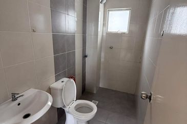 CASA RESIDENCES, CHEMOR