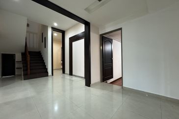 OFF JALAN PASIR PUTEH