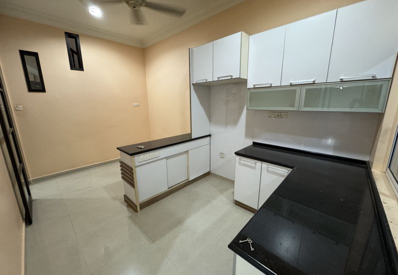 OFF JALAN PASIR PUTEH