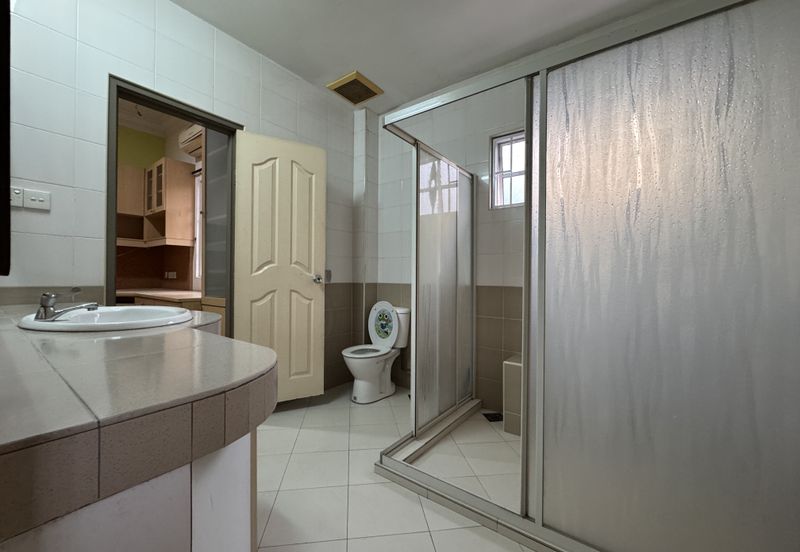 OFF JALAN PASIR PUTEH