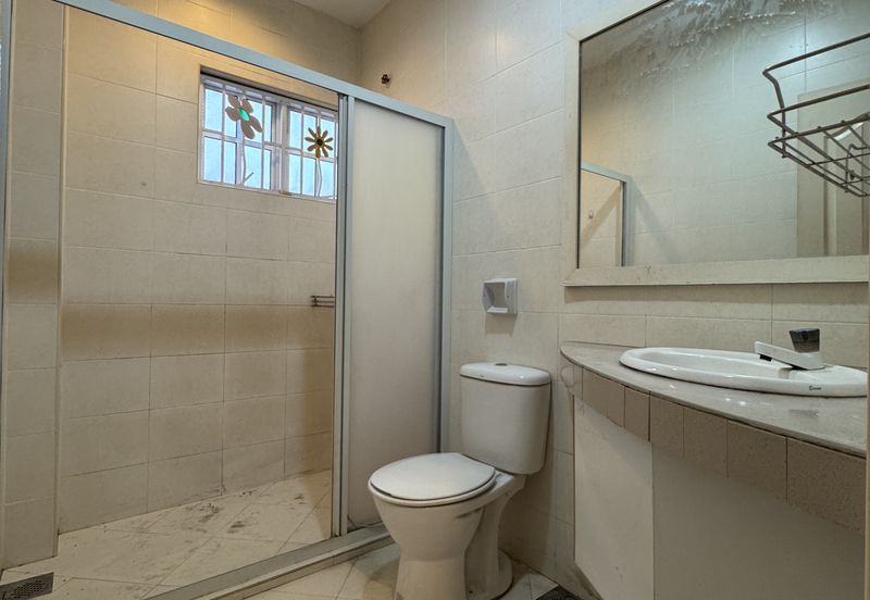 OFF JALAN PASIR PUTEH