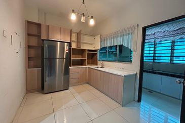 TAMAN MERU DESA PARK