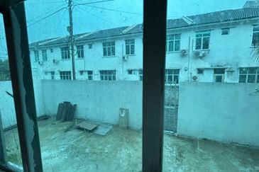 TAMAN MERU DESA PARK