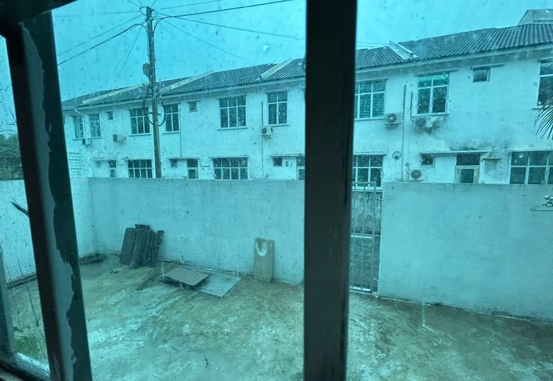 TAMAN MERU DESA PARK