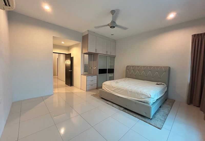 TAMAN MERU DESA PARK