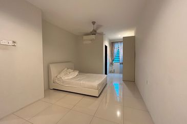 TAMAN MERU DESA PARK