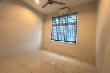 TAMAN MERU DESA PARK