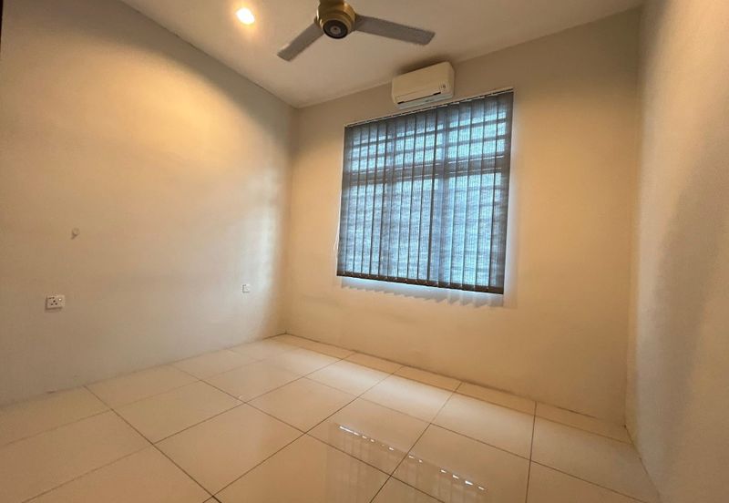 TAMAN MERU DESA PARK