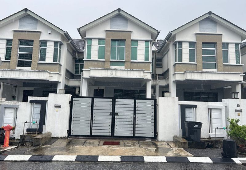 TAMAN MERU DESA PARK