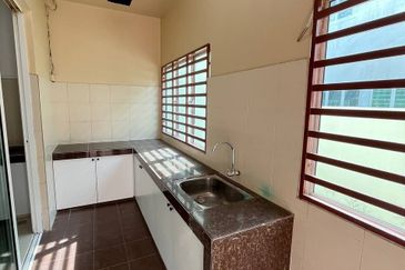 Taman Pengkalan Precinct 18