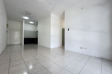 CASA RESIDENCES, CHEMOR