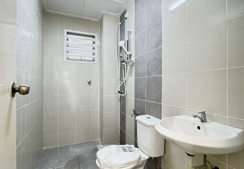 CASA RESIDENCES, CHEMOR