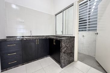 CASA RESIDENCES, CHEMOR