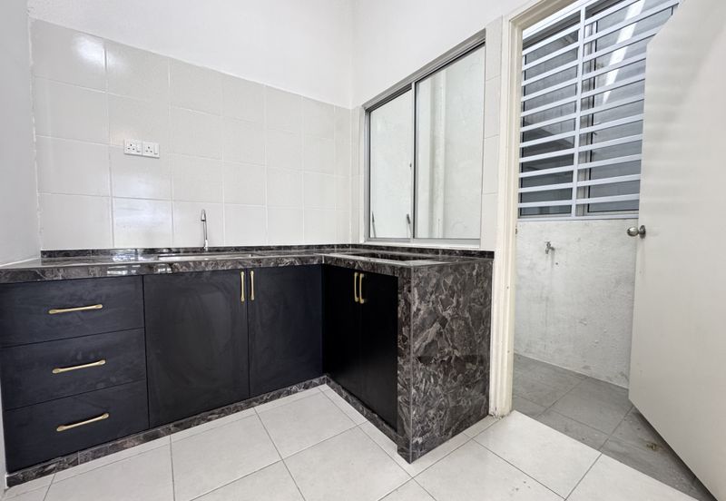 CASA RESIDENCES, CHEMOR