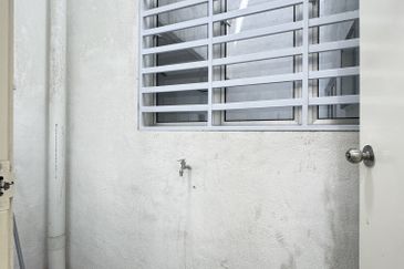 CASA RESIDENCES, CHEMOR